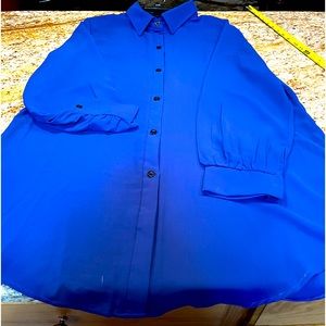 Beautiful Royal blue Womens 1x button down tunic